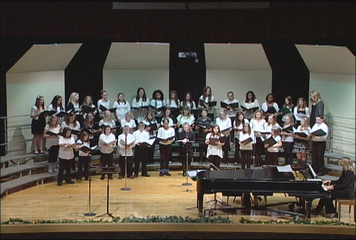 Olson Gr. 8, Dolce Choir Concert