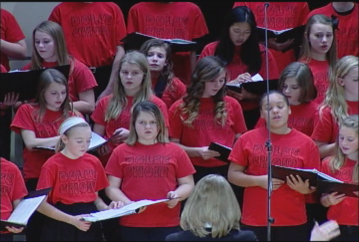 Olson Gr. 8, Dolce Winter Choir Concert
