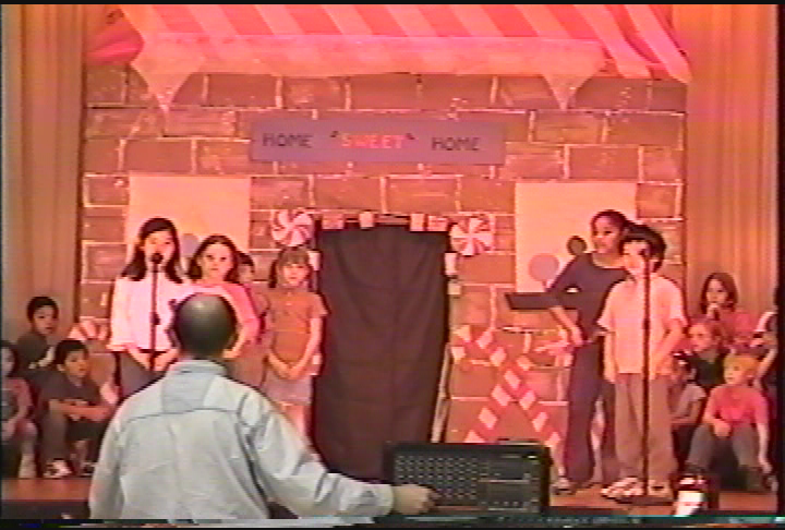 2001 Valley View Gr. 2: The Old Gingerbread House