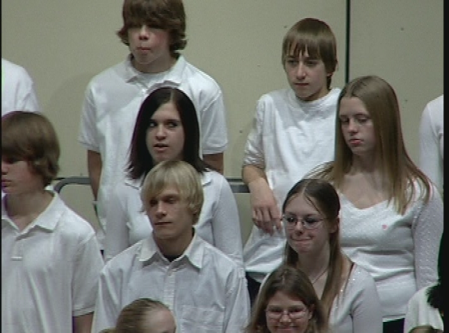 Olson Gr. 8 and Dolce Choir Concert 2005